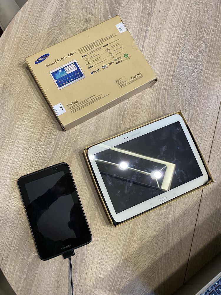Dwa tablety samsung GT-P5200 i GT-P110