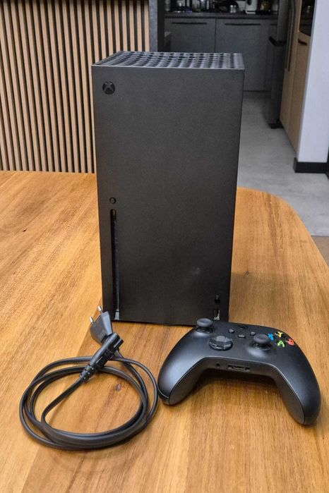 Xbox X konsola - sprzedam