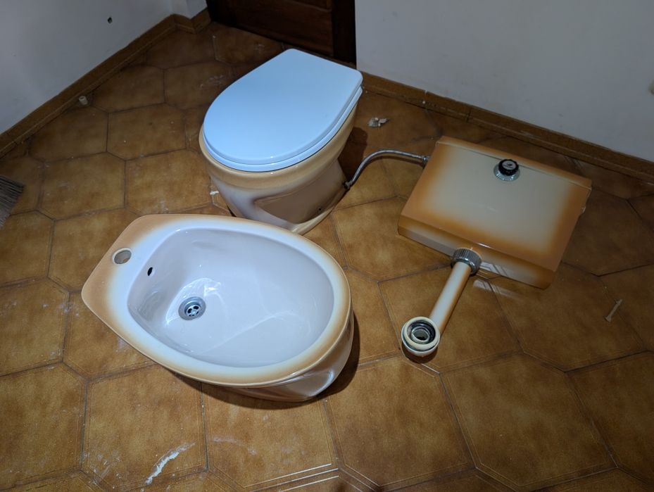 Loiça de casa de banho