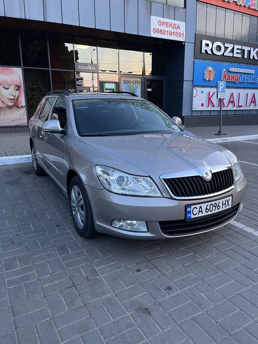 SKODA OCTAVIA А5 Автомат
Пробіг 226000км.
Дизель TDI 1.6
Коробка Автом