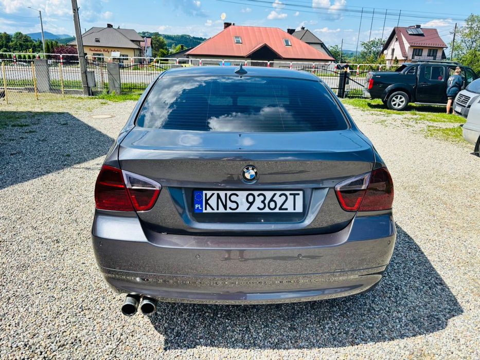 BMW e90/163PS/Automat/PoCeramice!Styling18”/DużaNavi/Skóra/NoweOpony