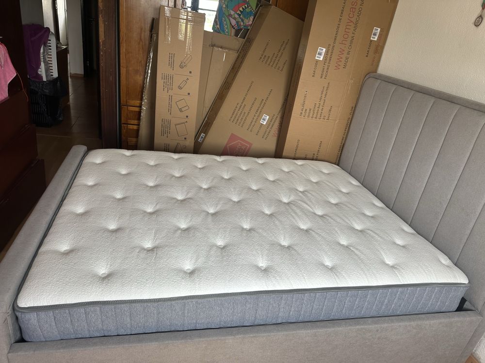 Cama nova  nunca usada, tamanho errado