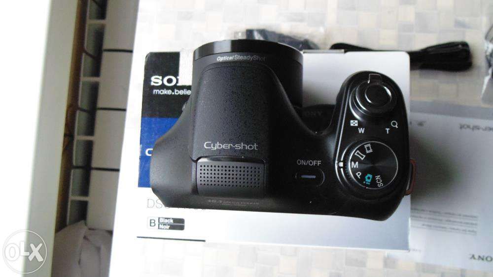 Новый фотоаппарат Sony Cybershot H-100, 16 Мп. сумка в подарок
