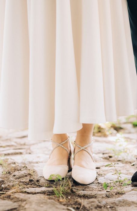 Весільні туфлі з камінчиками