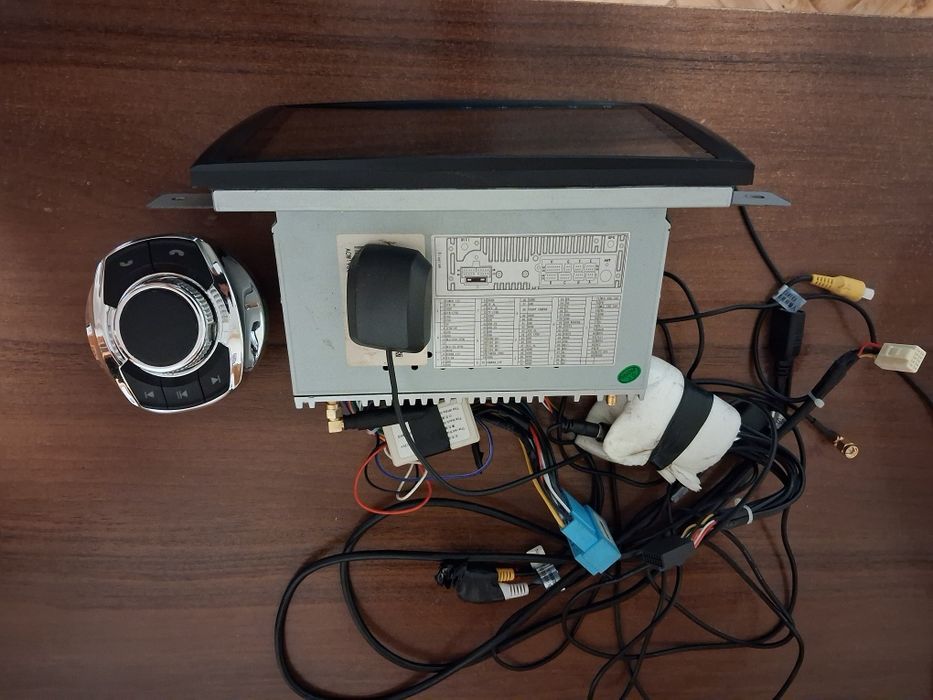 Магнітола на Сузукі Гранд Вітара