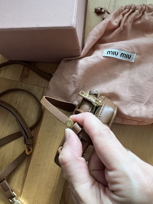 Miu miu miumiu mala torebeczka torebka keychain
