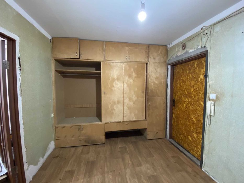 Продаж 3-кімнатної квартири на Таїрова по вул проспект Небесної Сотні