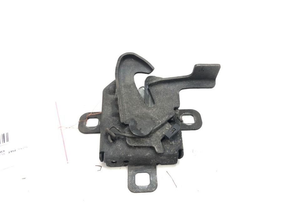 ZAMEK MASKI - 45.00 PLN - FIAT PANDA (141_) 1980 - 2004 1100 40 kW [54 KM] benzyna 1995 - 2003