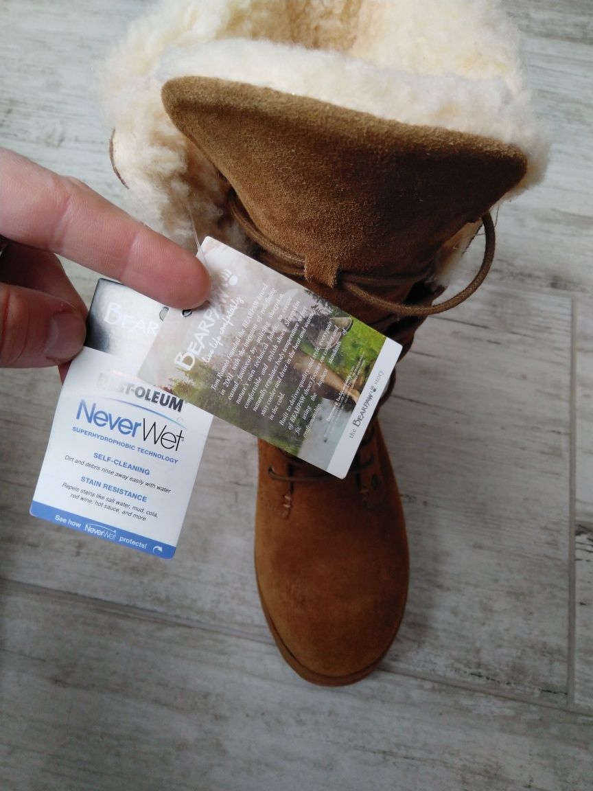 Продам зимние женские сапоги Bearpaw