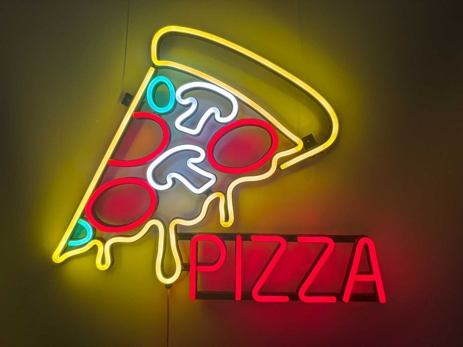 Неонова вивіска "Pizza" багатокольорова, 540*440 мм