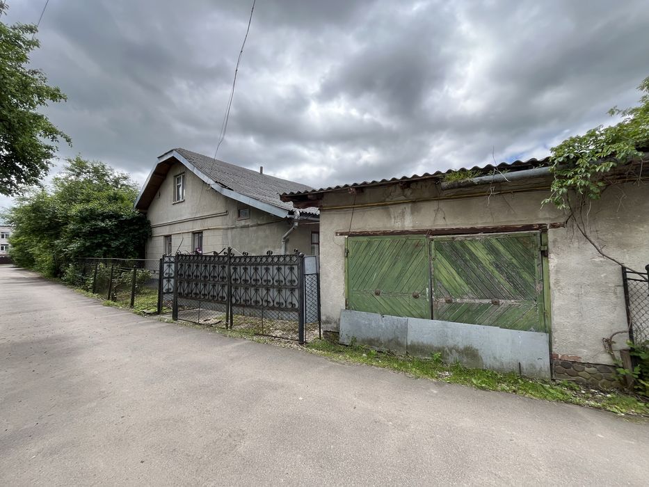 Продається будинок 100м.Крихівці.Комунікації.Центр.Школа.Садок.Місто