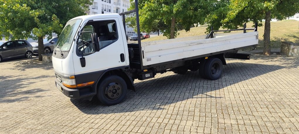 Mitsubishi Canter 3000cc turbo  ligeira