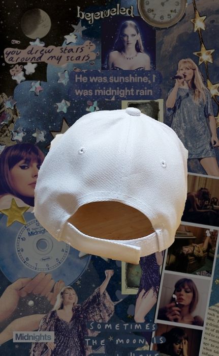 Taylor Swift Karma boné branco