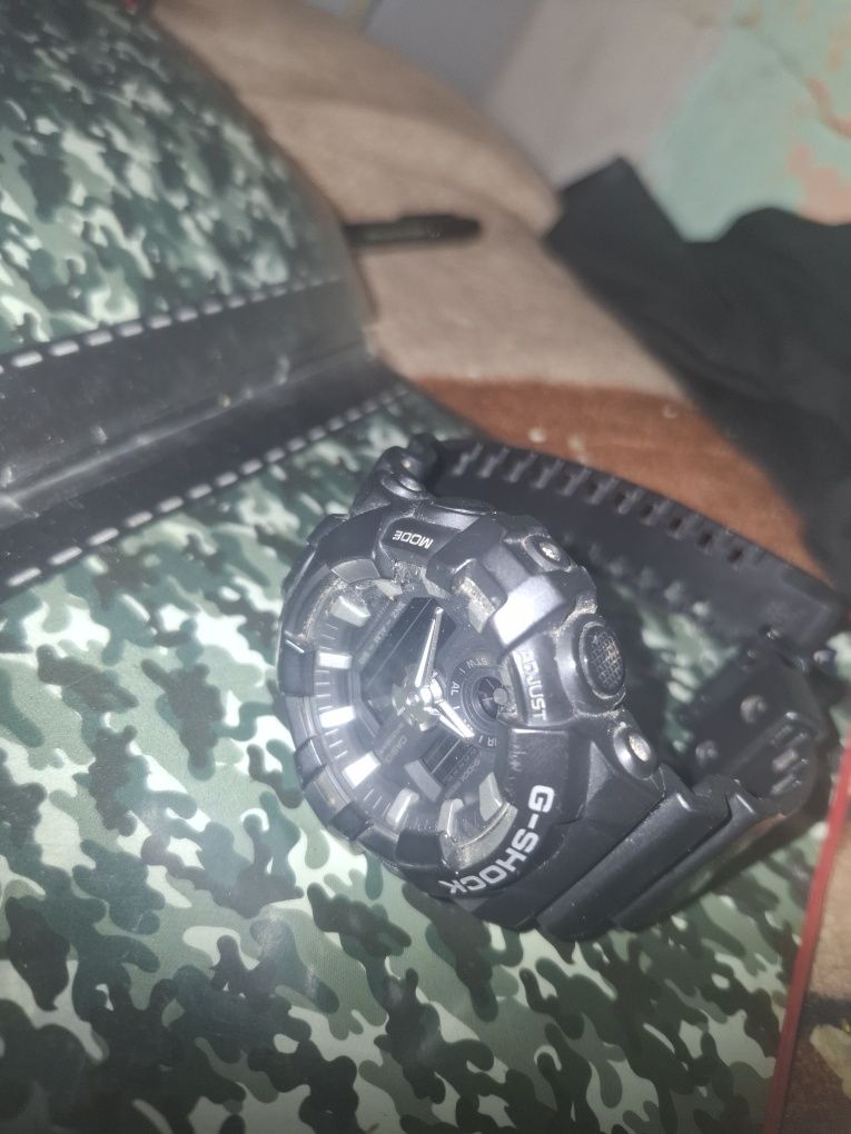 Zegarek g-shoc Casio 
1
2
Casio G-Shock G-Squad Gbd-800-