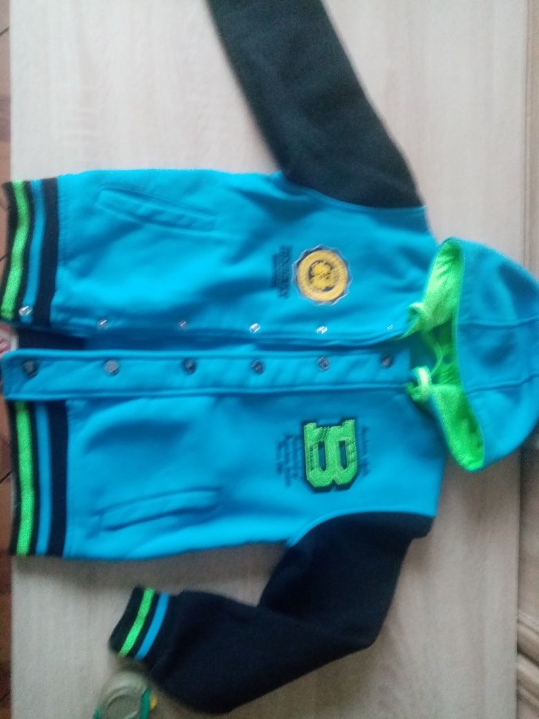 Fajna bluza z kapturem