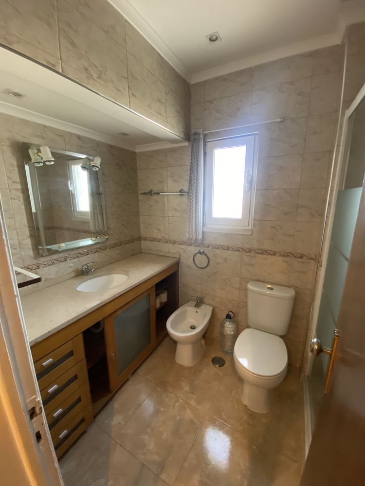 Quarto Luminoso Loures
