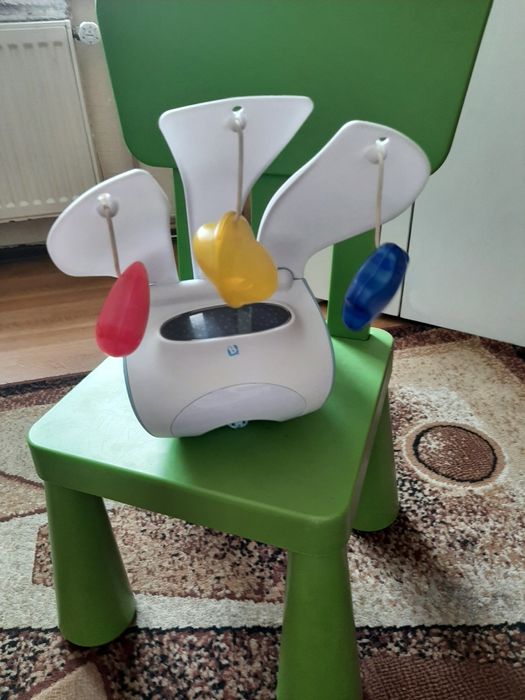 Projektor nad lozeczko