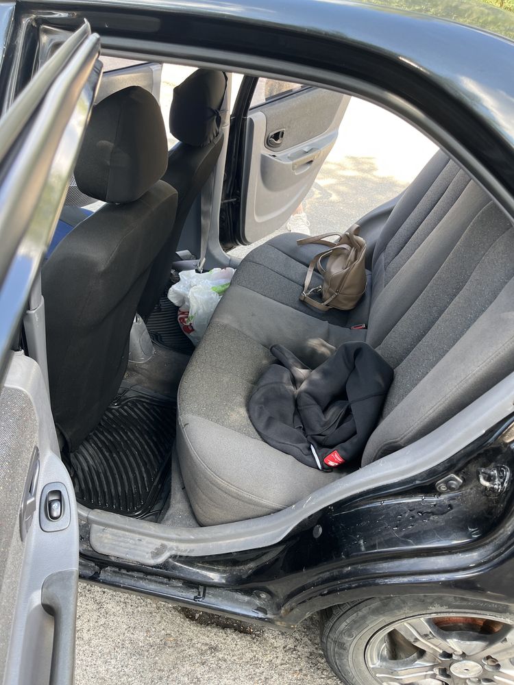 Hyundai accent 2005