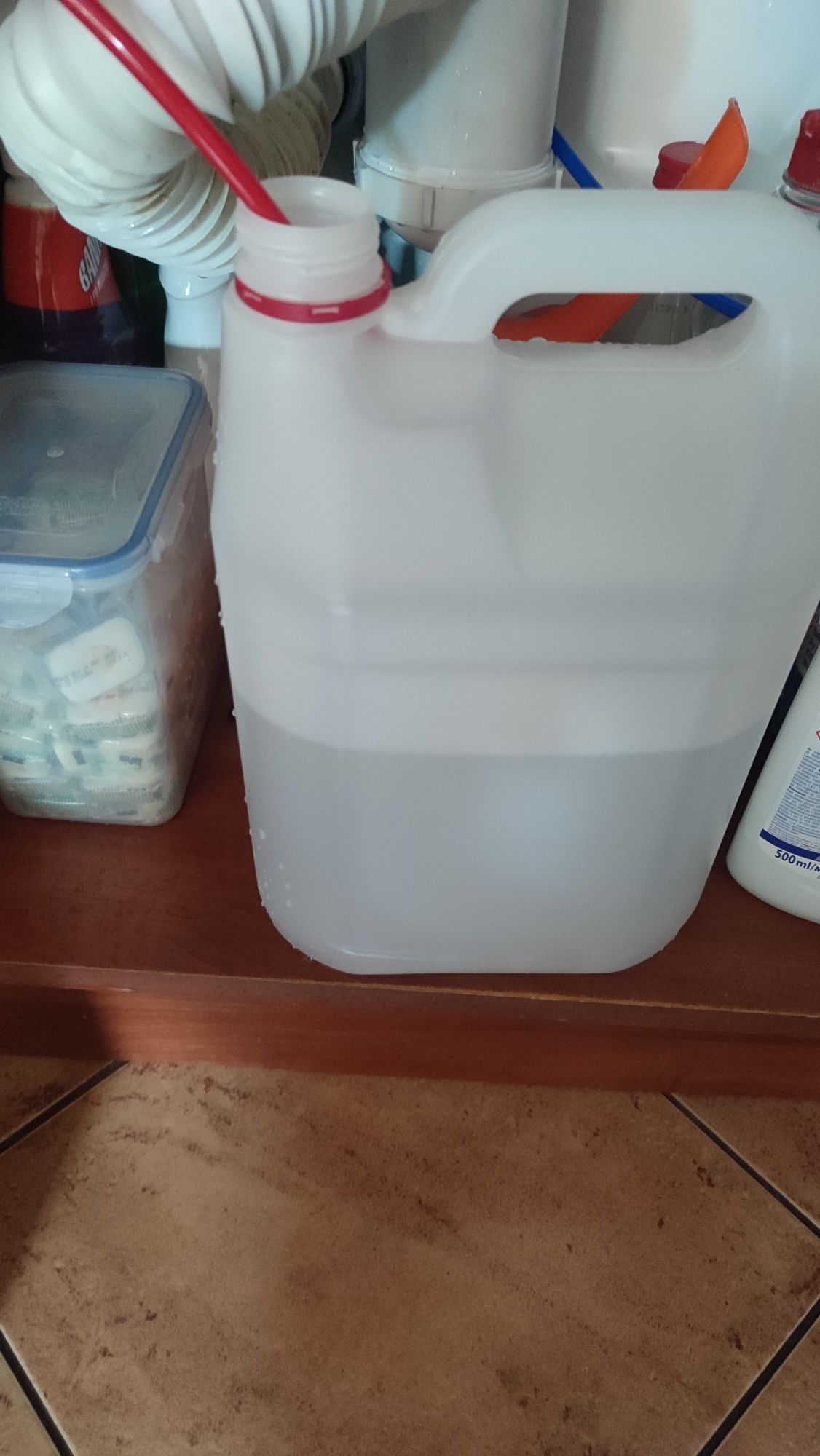 Czysta woda odwróconej osmozy RO I RODI