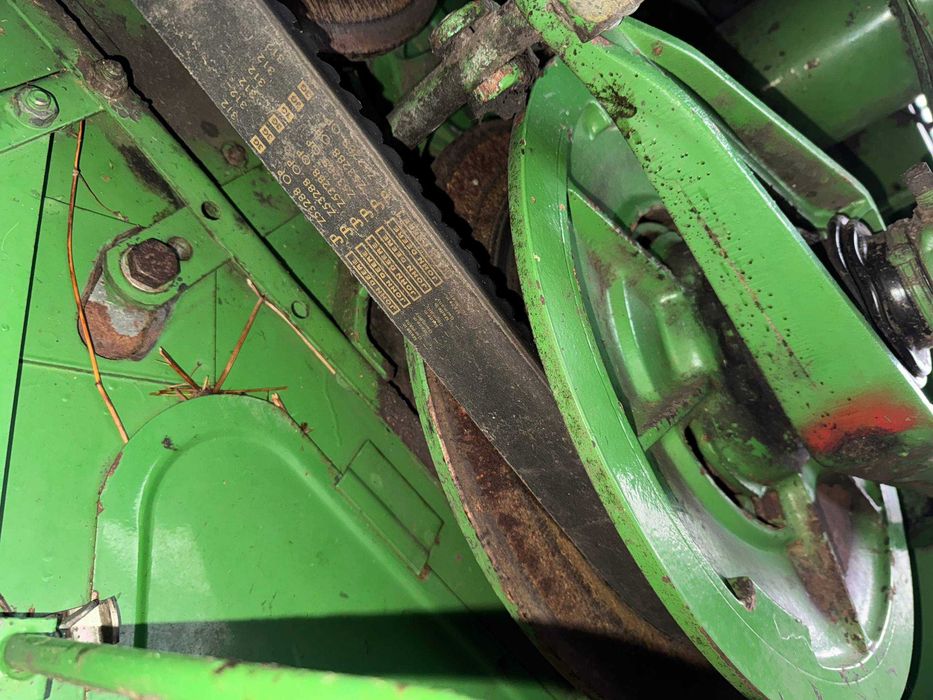 Є відеоогляд . Комбайн John deere 1065 Джон дір з кондиціонером.