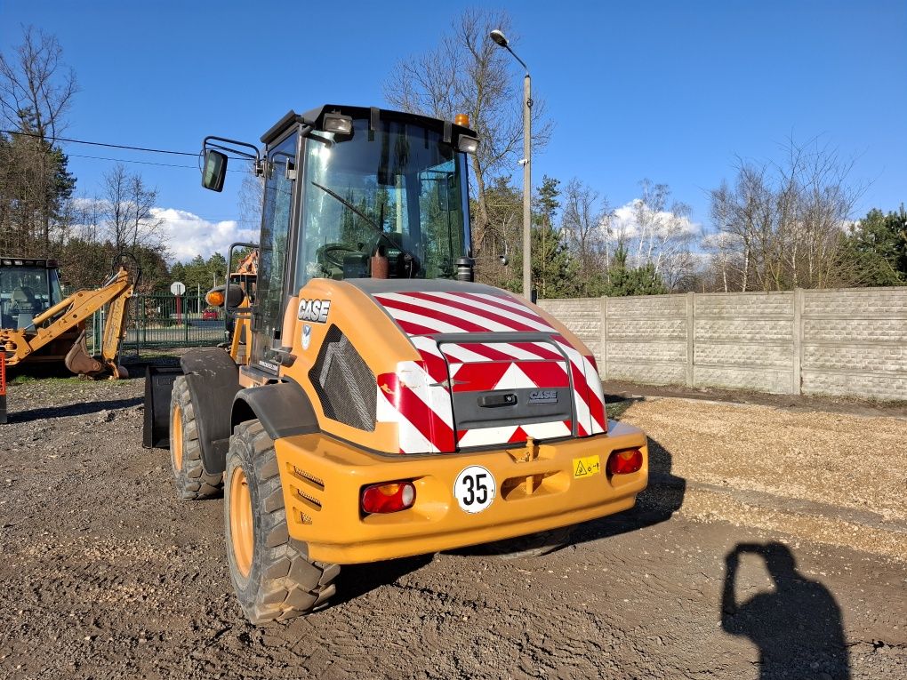 Ładowarka case cat jcb