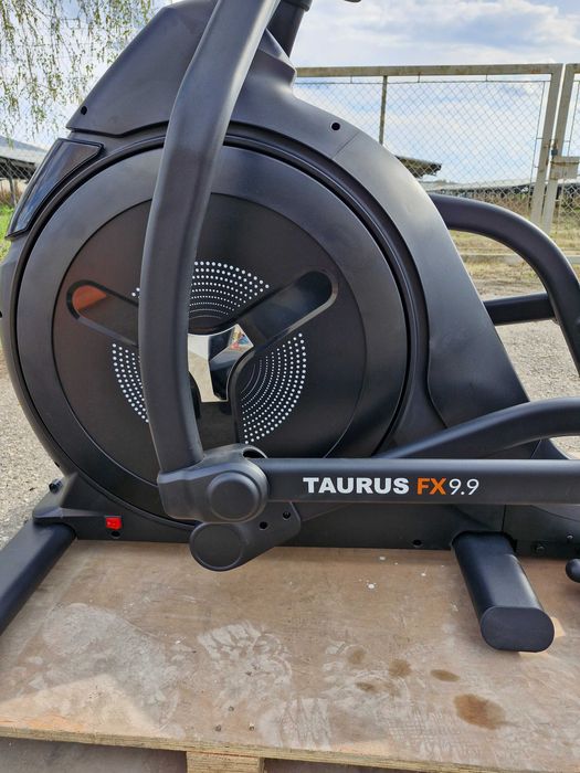 Pokazowy orbitrek Taurus FX9.9,wysyłka, dostawa,gwarancja,sklep 11 tys