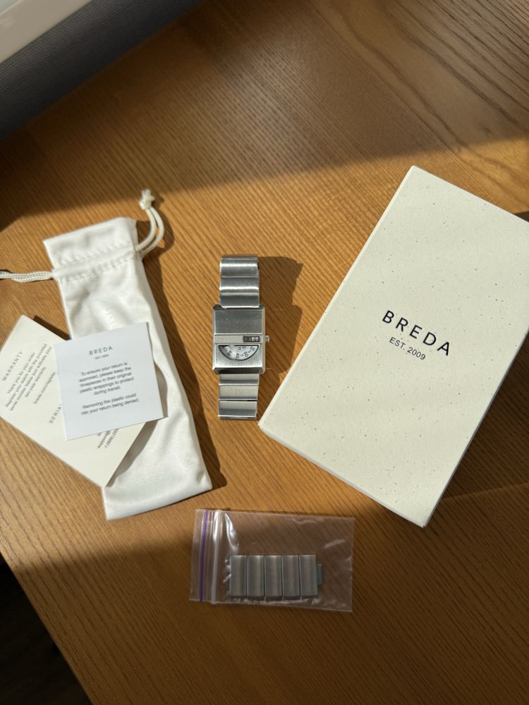Годинник Breda б/в