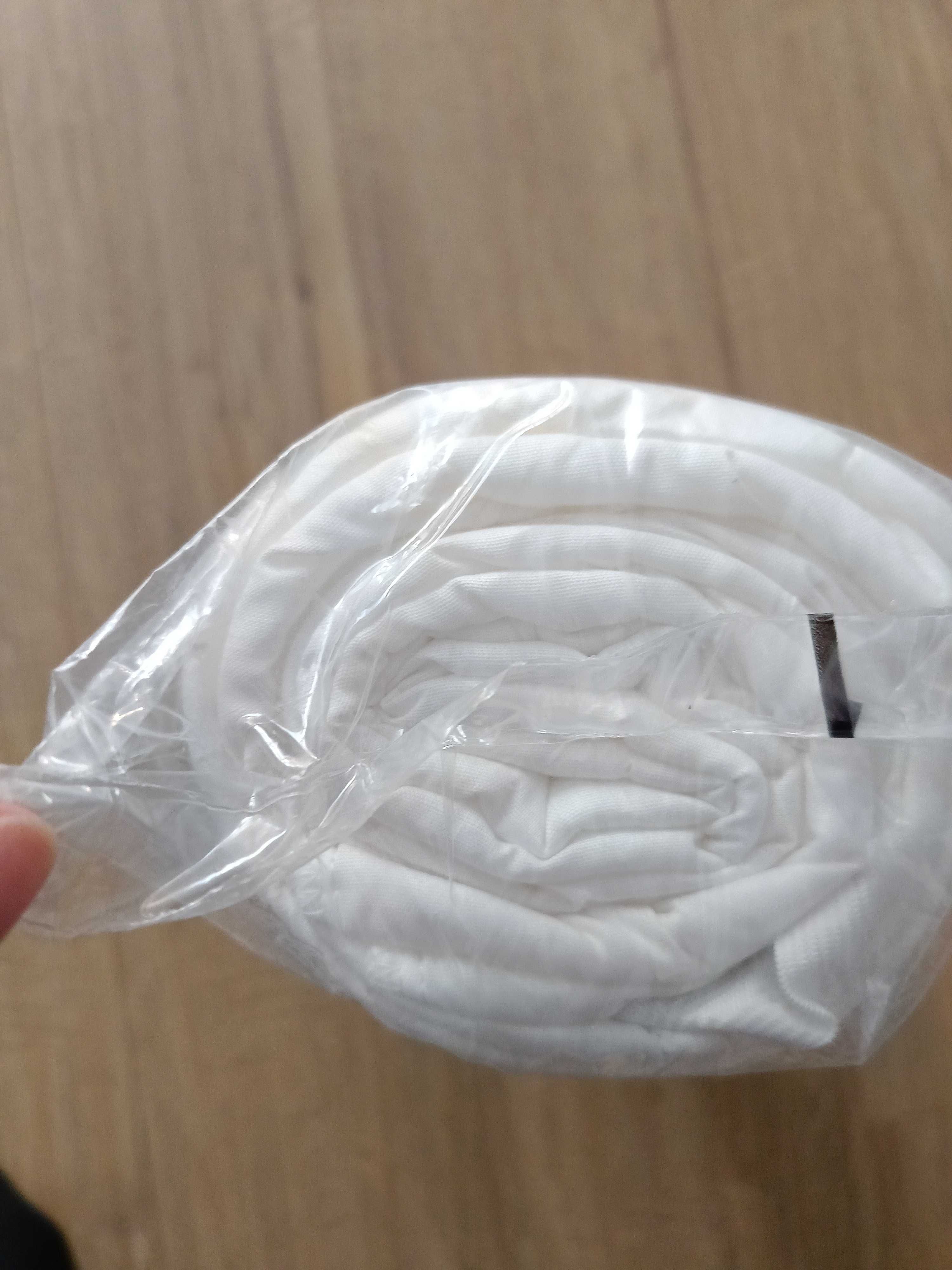 Podkład na łóżko Ikea skydda latt z gumką na materac 90x200