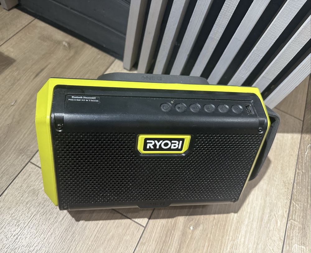 Будівельна блітуз колонка RYOBI PAD01 акумуляторна
