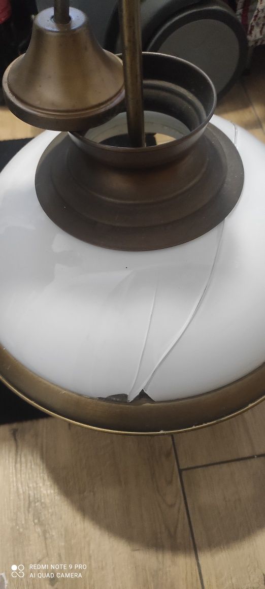 Lampa w stylu holenderskim