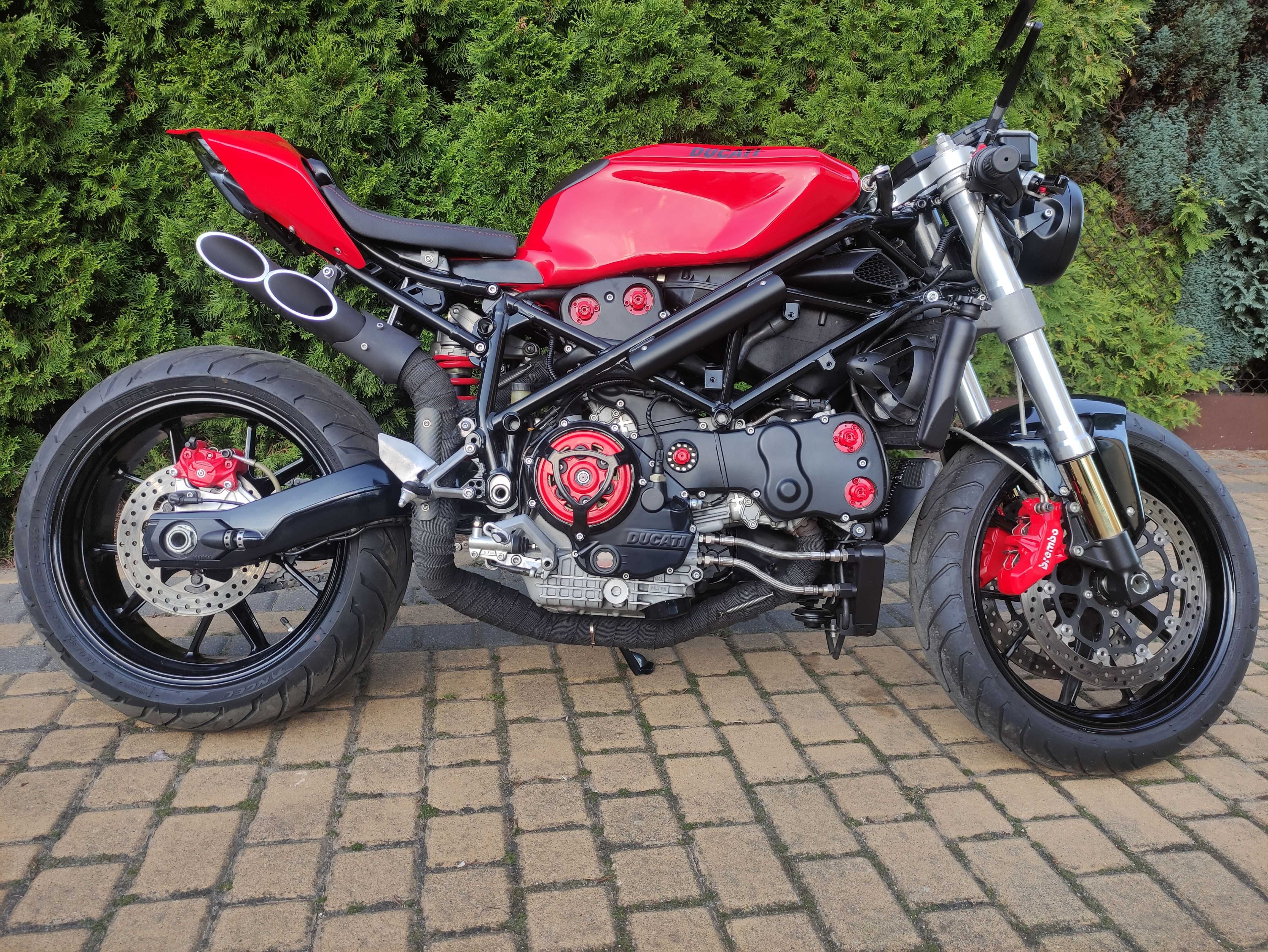 Ducati 749 Cafe Racer Streetfighter V2