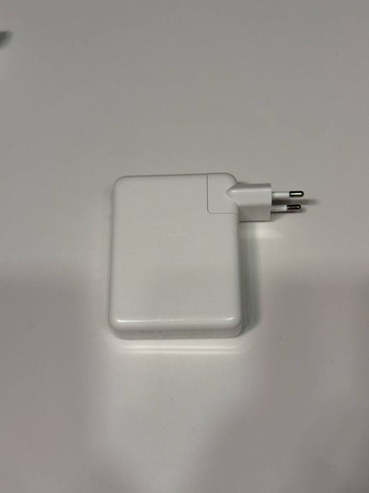 Блок питания macbook 140W