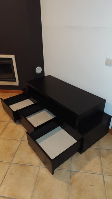 Consola para televisão