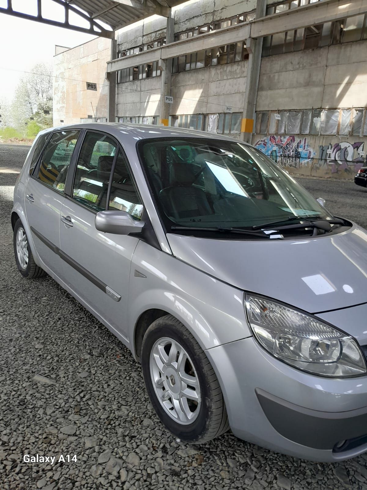 Renault scenic 2.0 безин