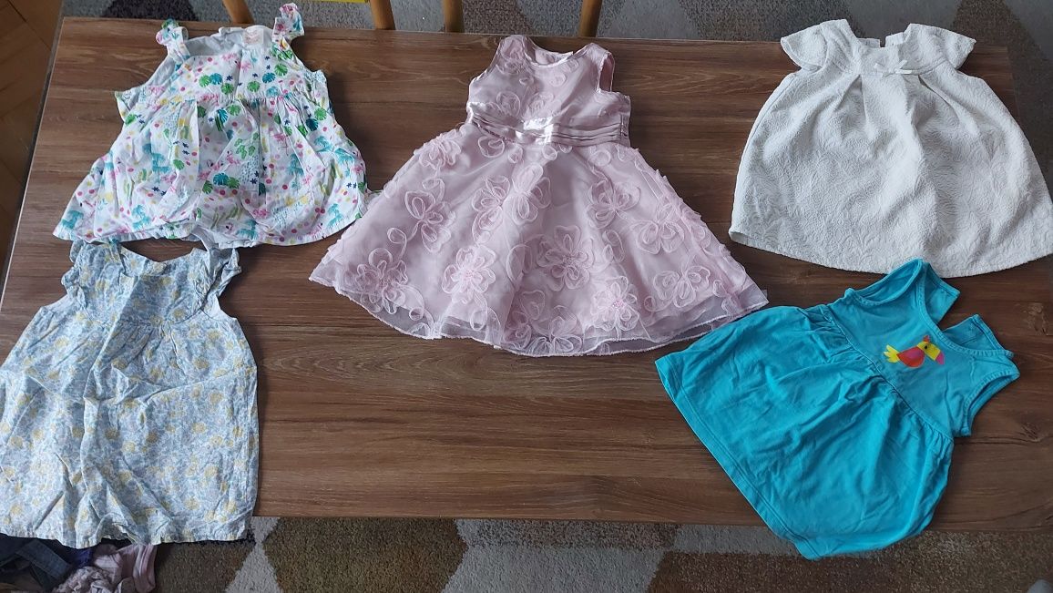 Paka ubrań dla dziewczynki od 0 do 6 miesięcy