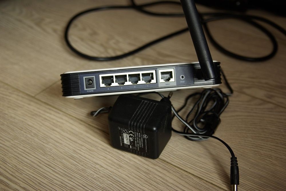 router TP-LINK TL-WR543G