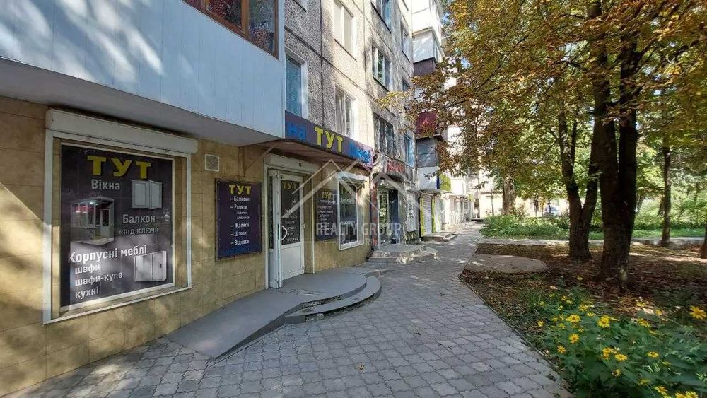 Продаж гарного приміщення під бізнес м-н Ювілейний поряд із ринком