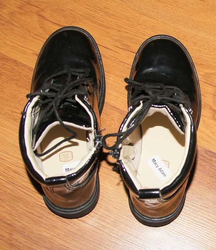 Kozaczki botki CLARKS lakierowane eleganckie 20cm r 30