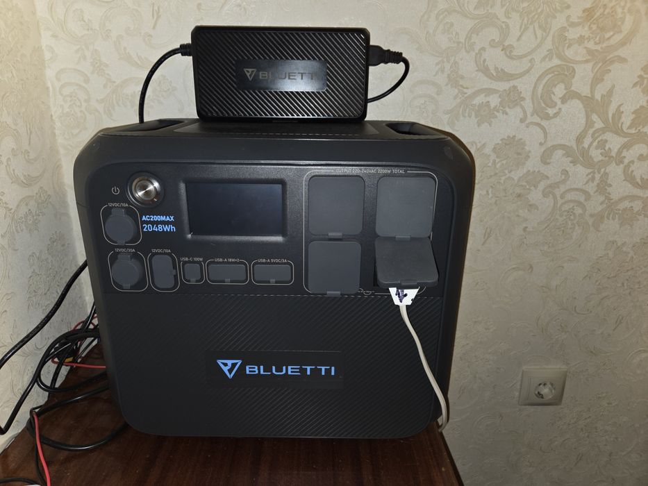 Зарядна станція Bluetti AC200MAX, блюєтті. Екофлоу. ecoflow