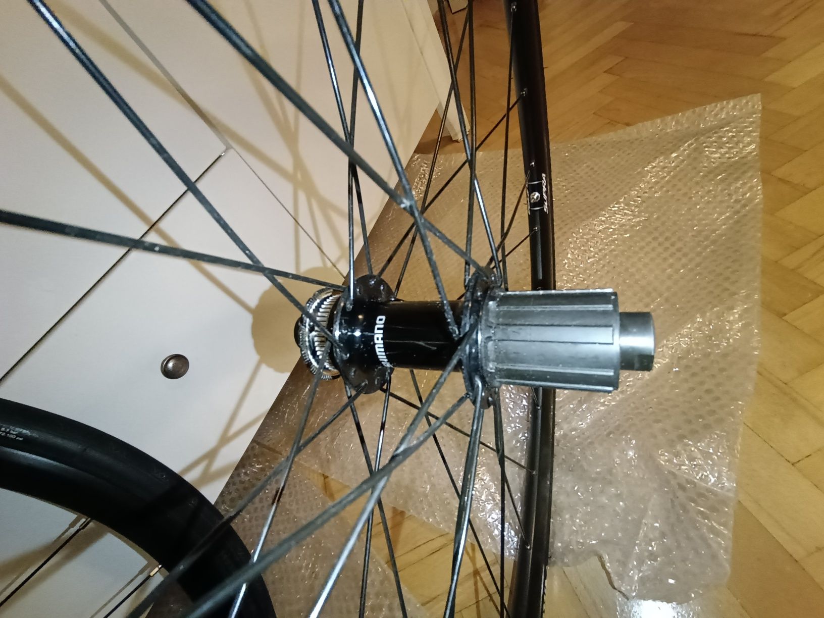 Koła szosowe Supra RA Comp + opony, centerlock stan BDB