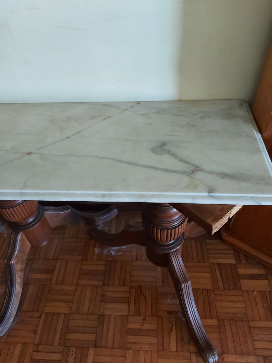 Tampo de mesa em marmore 1.008 comprimento e 47cm largura