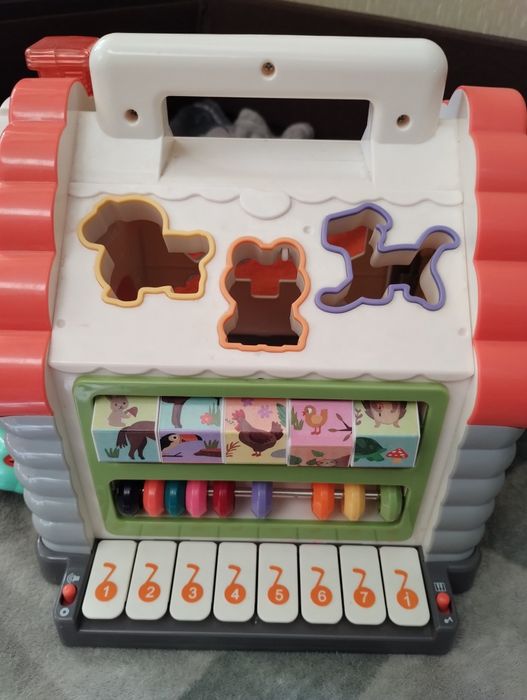 Музичний дитячий домик