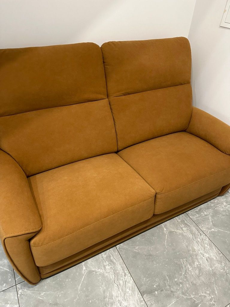 Sofa nowa musztardowa