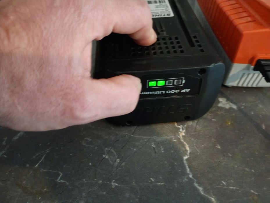 Stihl ap200 bateria z ladowarka