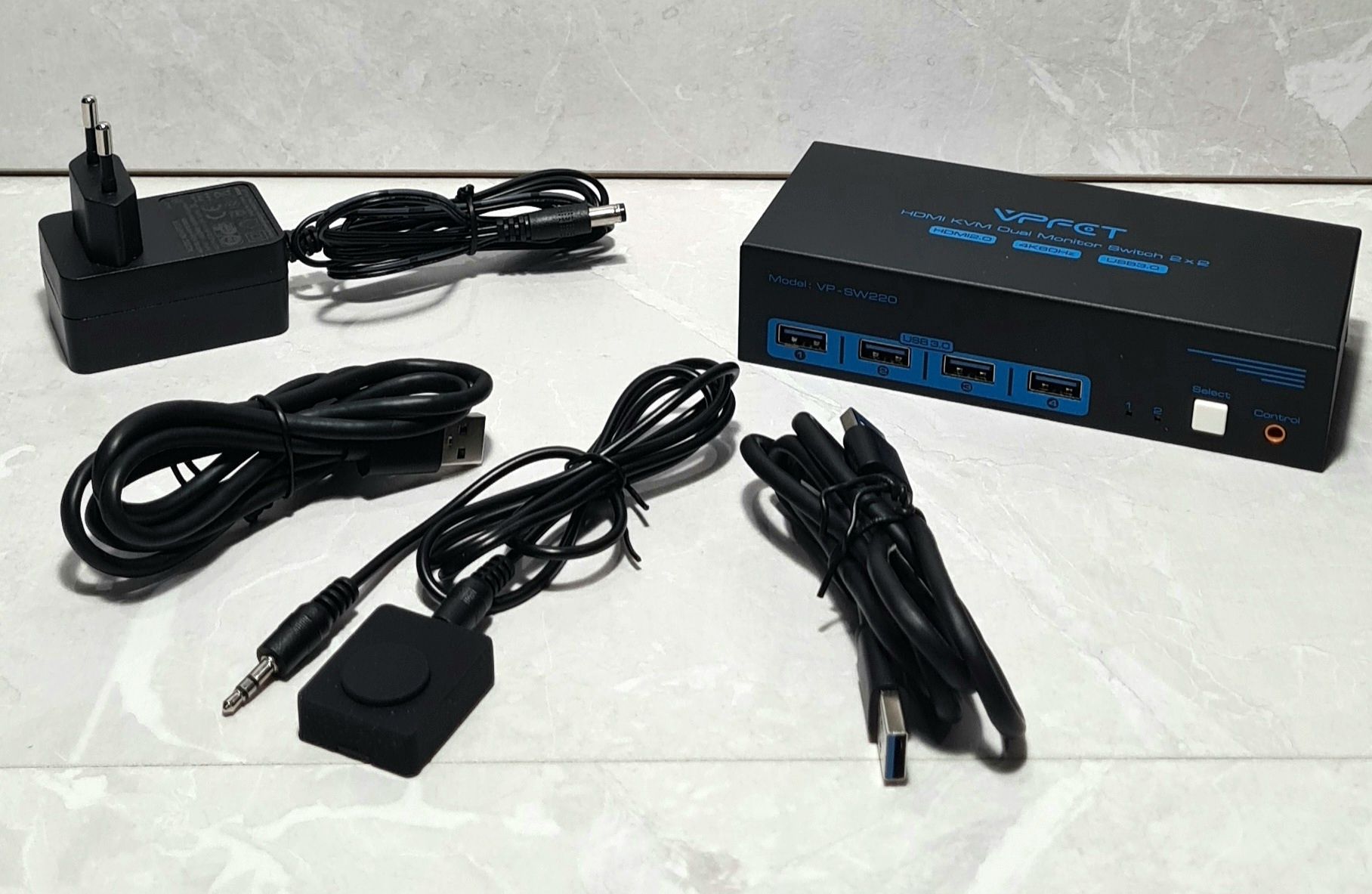 KVM переключатель 8K DisplayPort для двух компьютеров и одного монитор