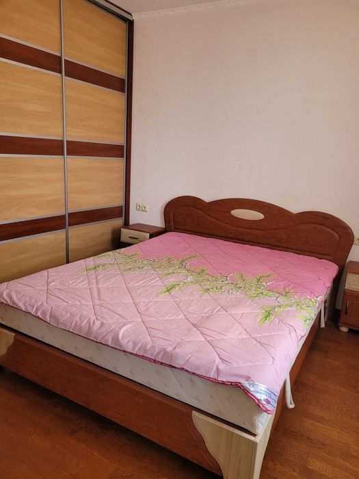 Оренда 2 км.кв.вул.Симоненка(Арсен,Епіцентр),новобудова,82 м.кв.,все є