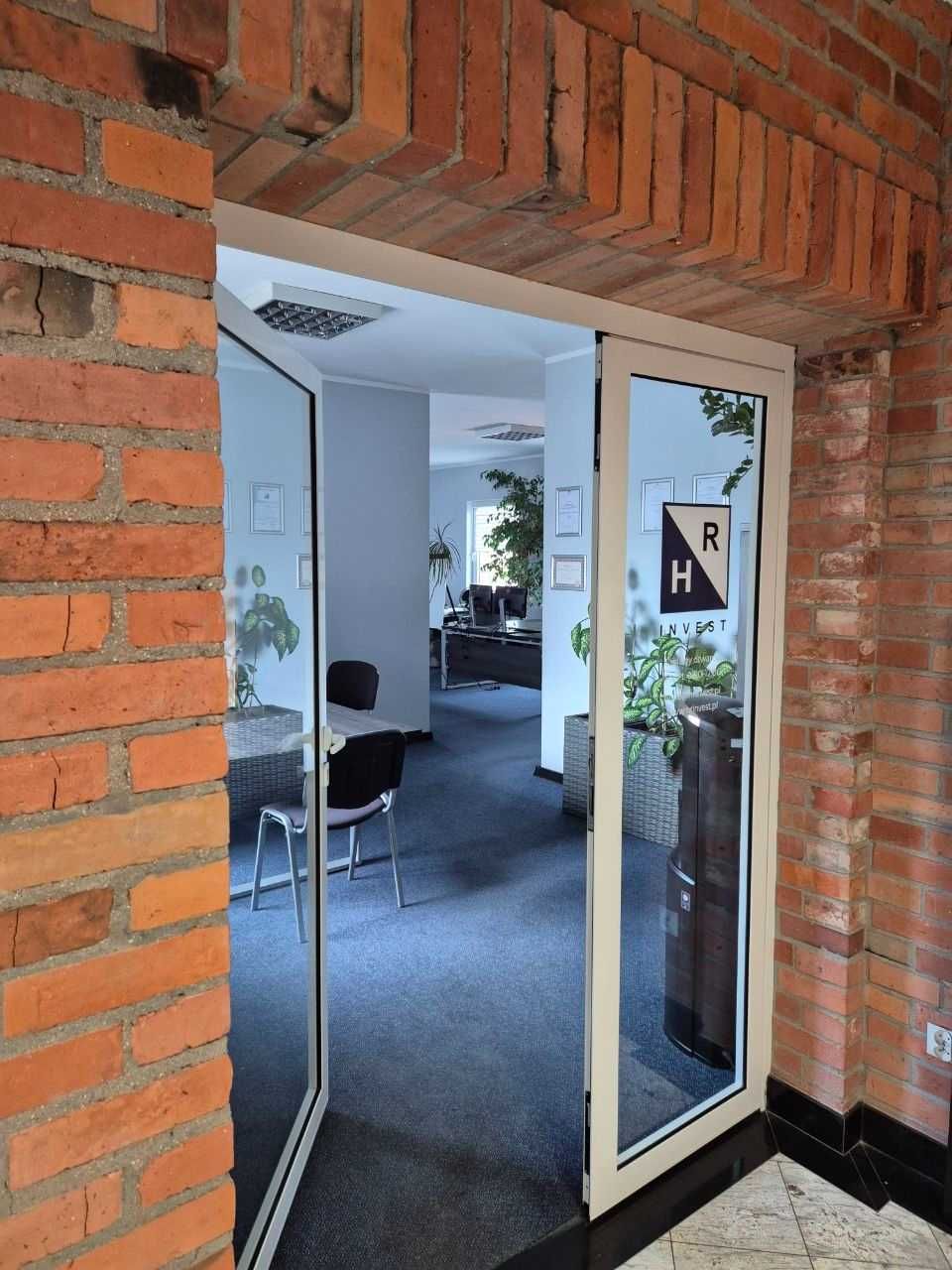 Lokal  wysoki standard 1 piętro 93 m2