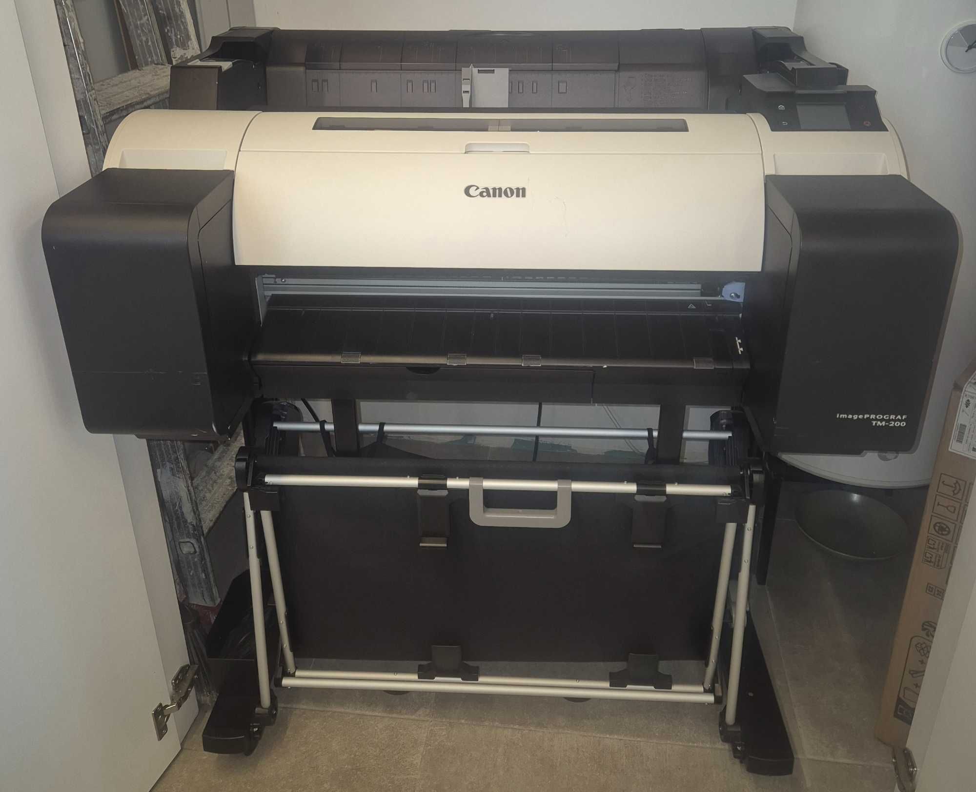 Impressora Plotter Canon Image PROGRAF TM 200 com pés