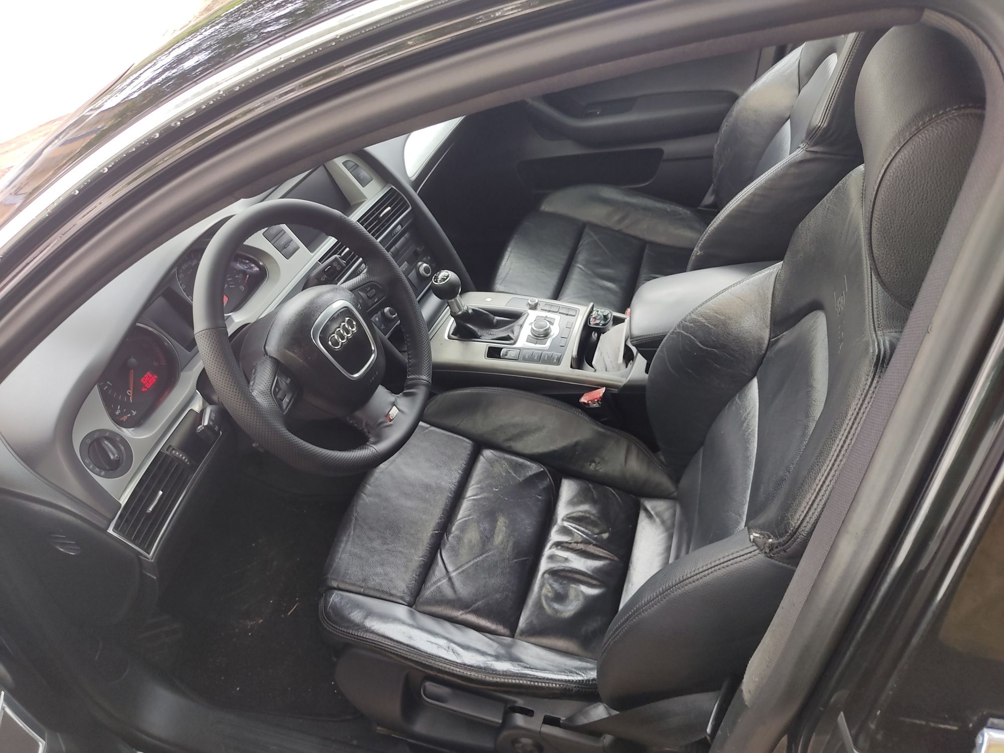 Audi A6 S-line preta