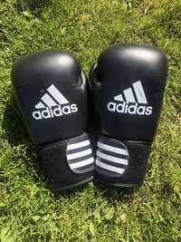 Боксерские перчатки adidas